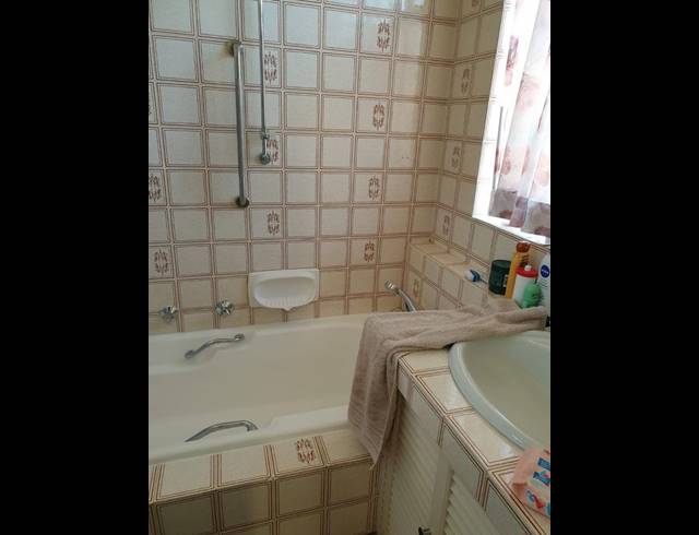 1 BEDROOM PROPERTY TO RENT IN BEDFORD PARK